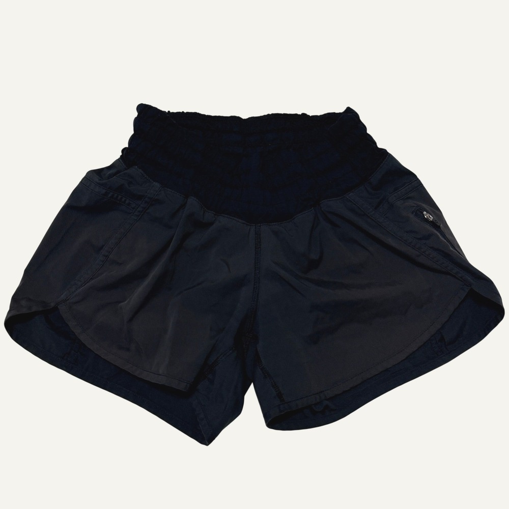 Lululemon Tracker 4" Shorts Black Size 4 Athletic Running